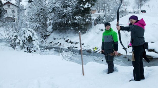 Trotz Schnee und Minustemperaturen - Spaß beim Bogenschießen in Viehhofen | © Der Fotoigel